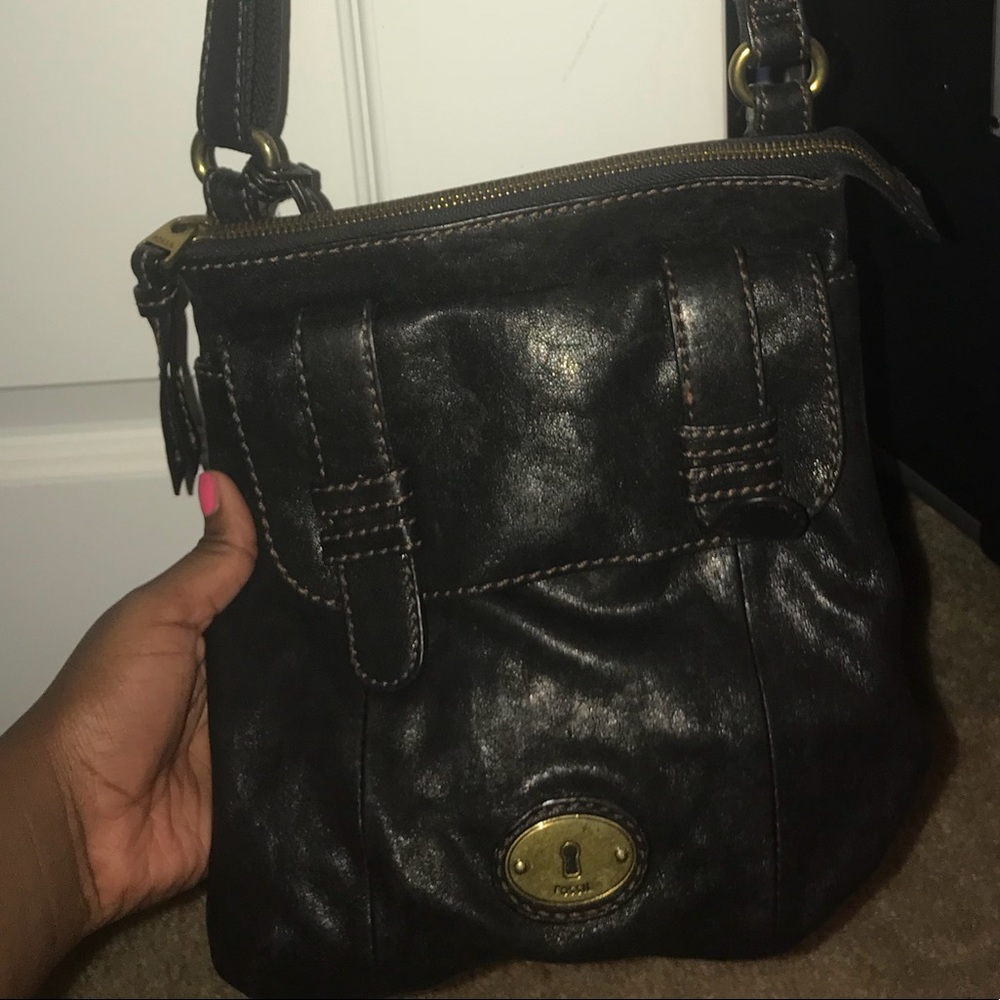 FOSSIL PURSE CROSS OVER!!